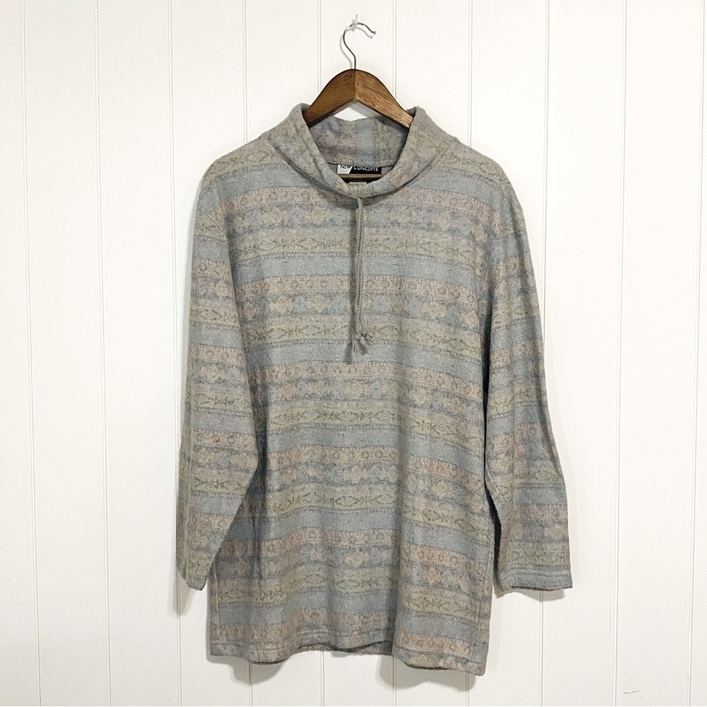 Vintage oversized cowl neck fleece pullover size M